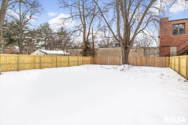 $225,000 | 1037 North 8th Street, Springfield, IL 62702