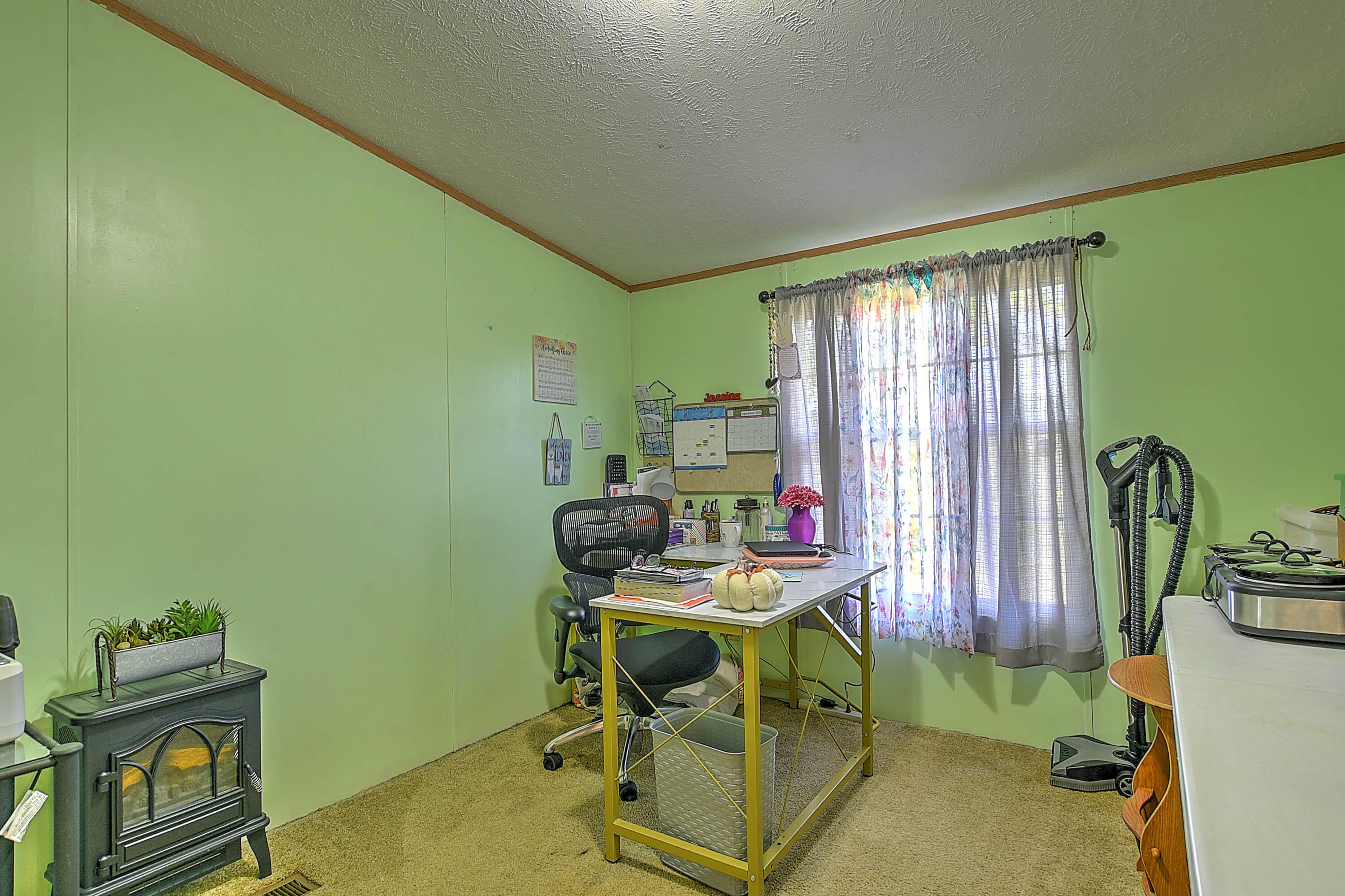 1175 Kite Road Greeneville, TN 37745 - Photo 23 of 39 3rd Bedroom