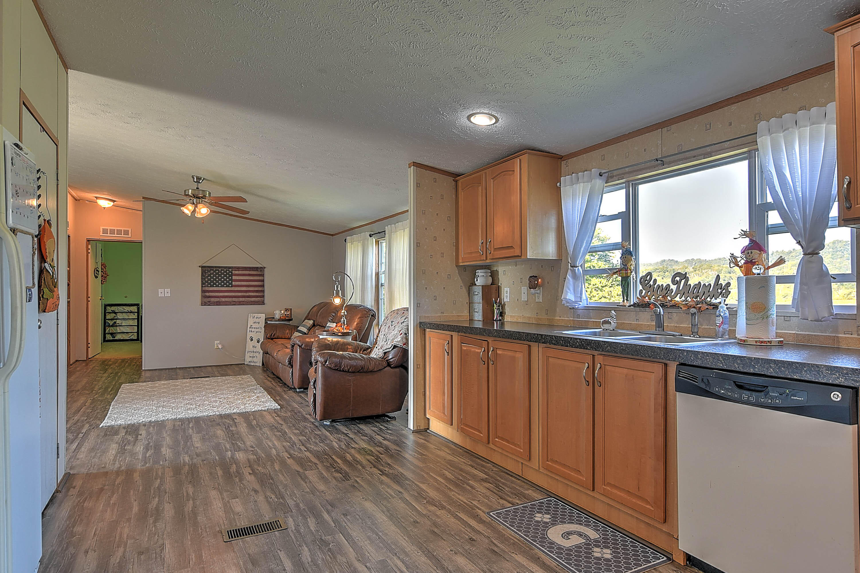 1175 Kite Road Greeneville, TN 37745 - Photo 10 of 39 Kitchen