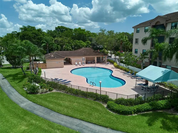 $329,900 | 4400 Northwest 30th Street, Unit 224, Coconut Creek, FL 33066