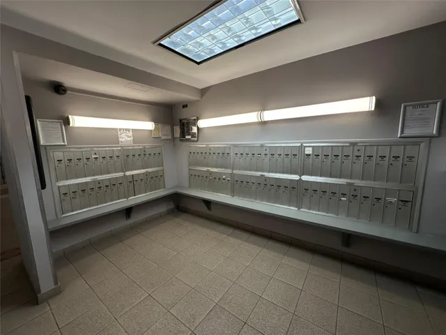 $259,000 | 241-20 Northern Boulevard, Unit 1M | Douglaston