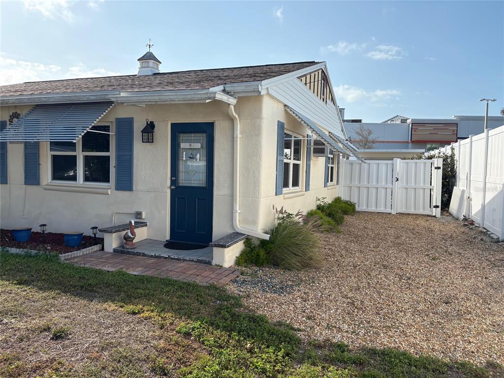 111 174th Avenue East Redington Shores, FL 33708 - Photo 2 of 5