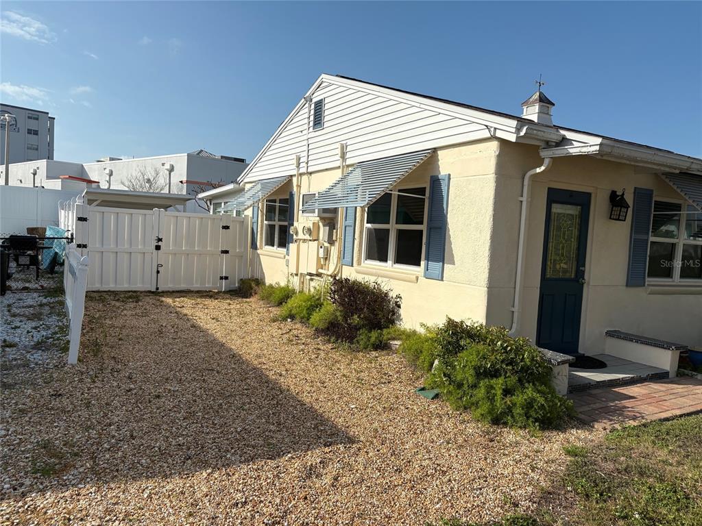 111 174th Avenue East Redington Shores, FL 33708 - Photo 3 of 5