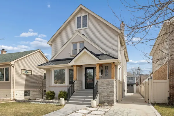 $749,900 | 10547 South Troy Street, Chicago, IL 60655