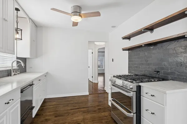 $749,900 | 10547 South Troy Street, Chicago, IL 60655