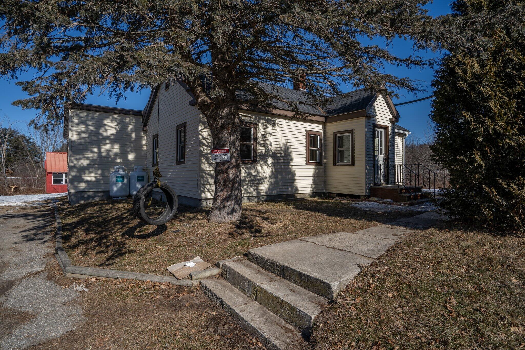 106 West Gray Road Gray, ME 04039 - Photo 1 of 31 1-web-or-mls-DSC04577