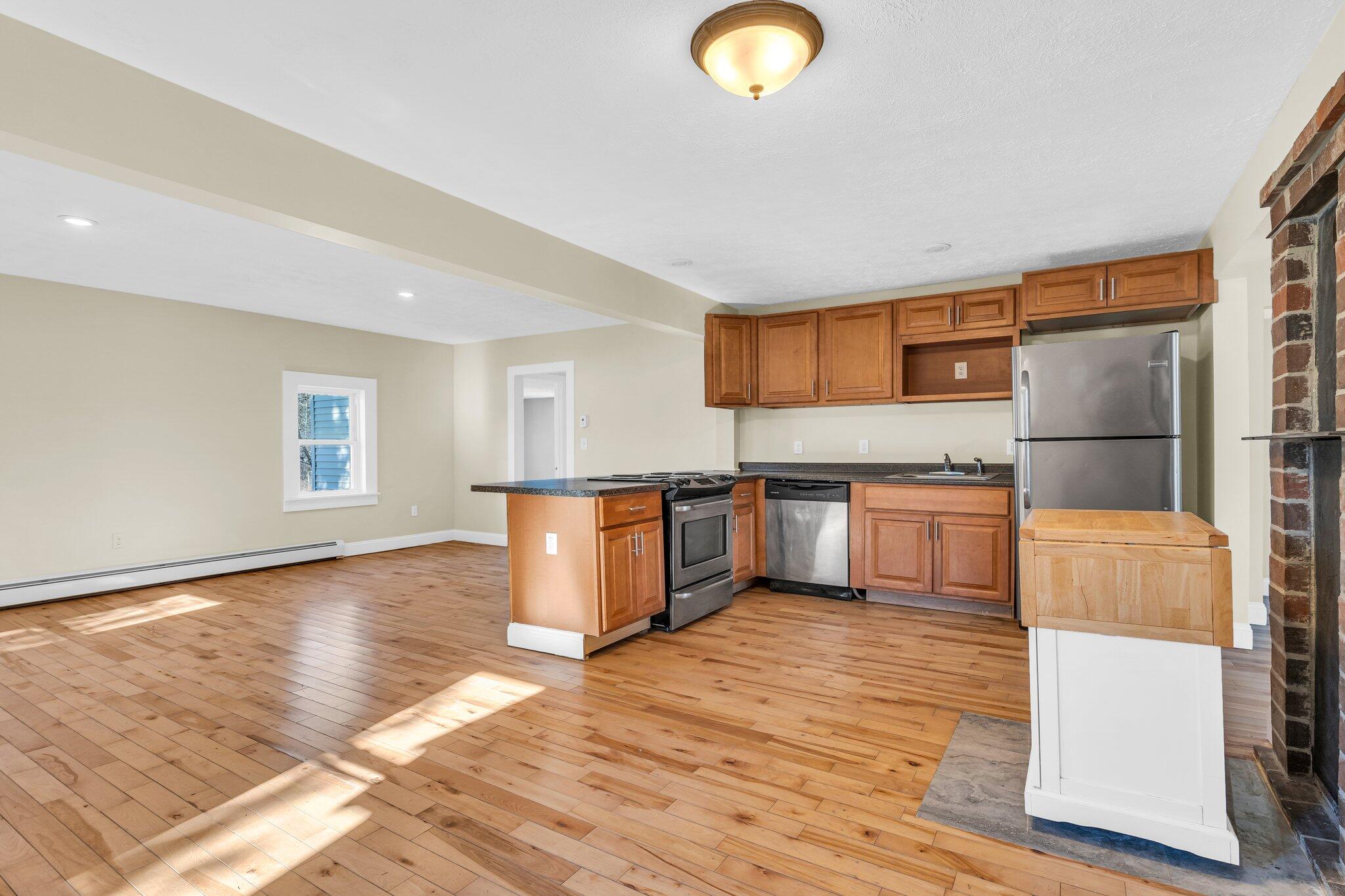 106 West Gray Road Gray, ME 04039 - Photo 3 of 31 3-web-or-mls-DSC04490