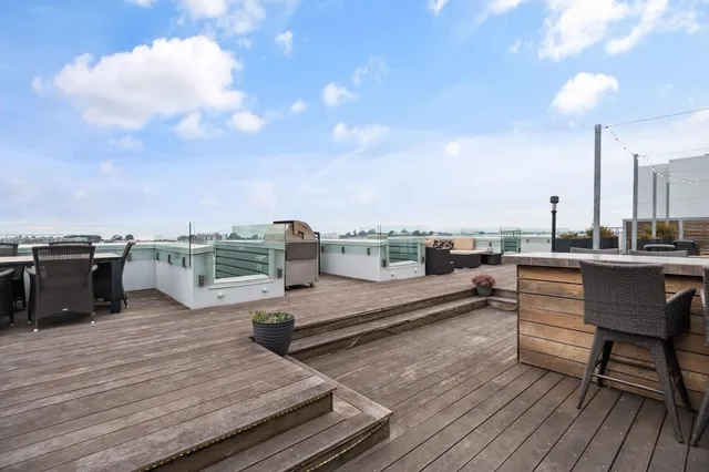 $699,000 | 6465 San Pablo Avenue, Unit 206, Oakland, CA 94608