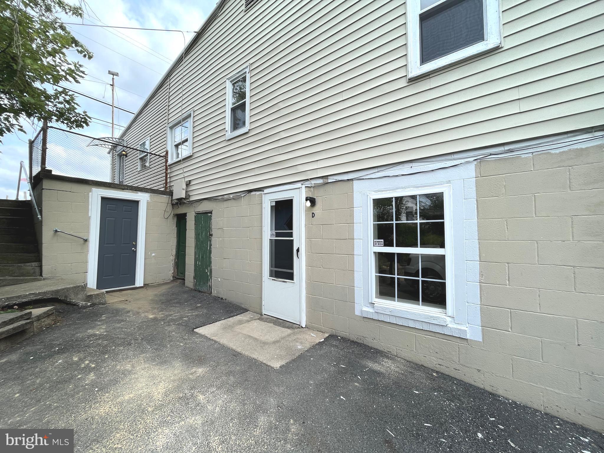4880 East Prospect Road York, PA 17406 - Photo 4 of 26 Gallery Image 4