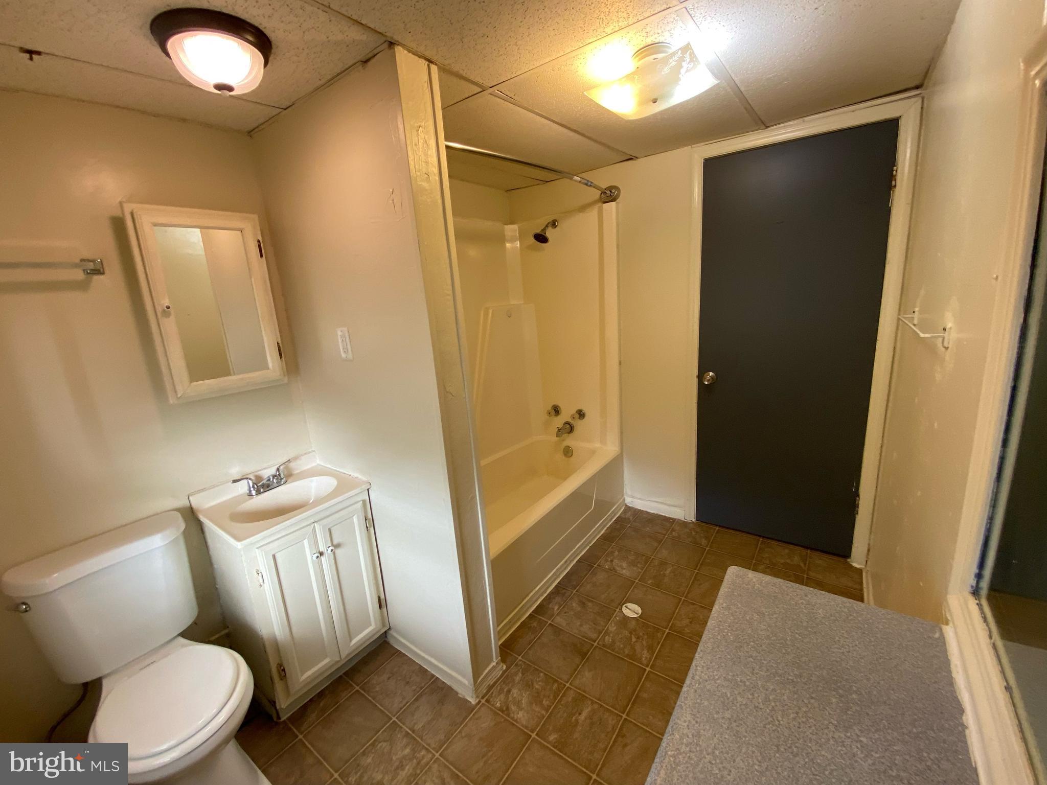 4880 East Prospect Road York, PA 17406 - Photo 10 of 26 Gallery Image 10