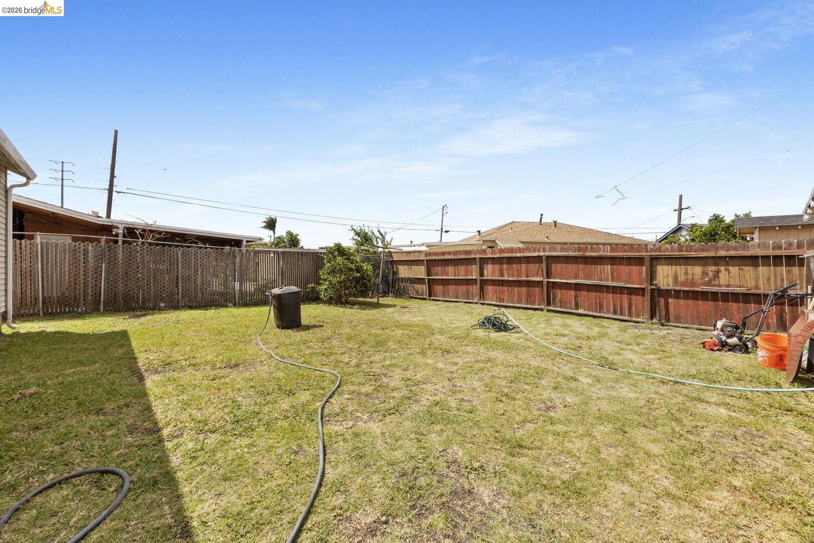 9527 Coral Road Oakland, CA 94603 - Photo 14 of 15