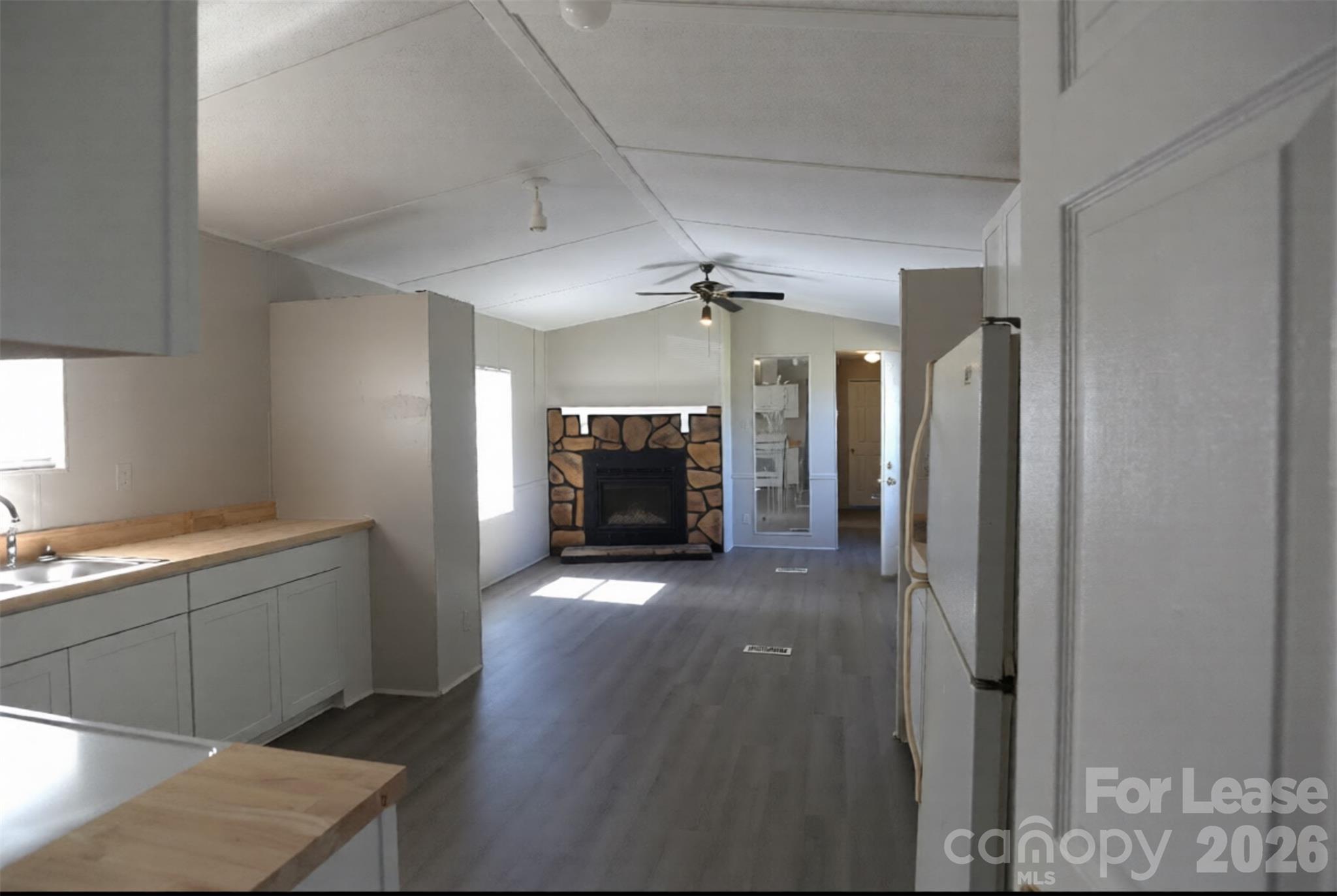 2689 Robinson Road Newton, NC 28658 - Photo 3 of 10 Gallery Image 3