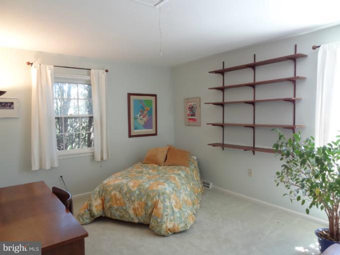 12454 Henderson Road Clifton, VA 20124 - Photo 22 of 25 Interior (General)