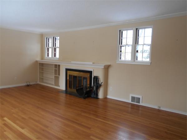 164 Longview Drive Longmeadow, MA 01106 - Photo 4 of 26