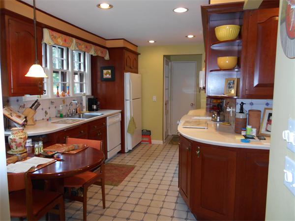 164 Longview Drive Longmeadow, MA 01106 - Photo 6 of 26