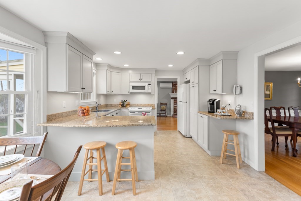 36 Crestview Drive Millis, MA 02054 - Photo 9 of 30