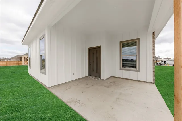 $405,000 | 2820 Spector Drive, Bryan, TX 77808