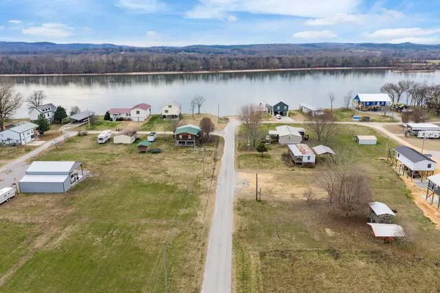 $47,000 | 0 Eagle Bend Road, Linden, TN 37096