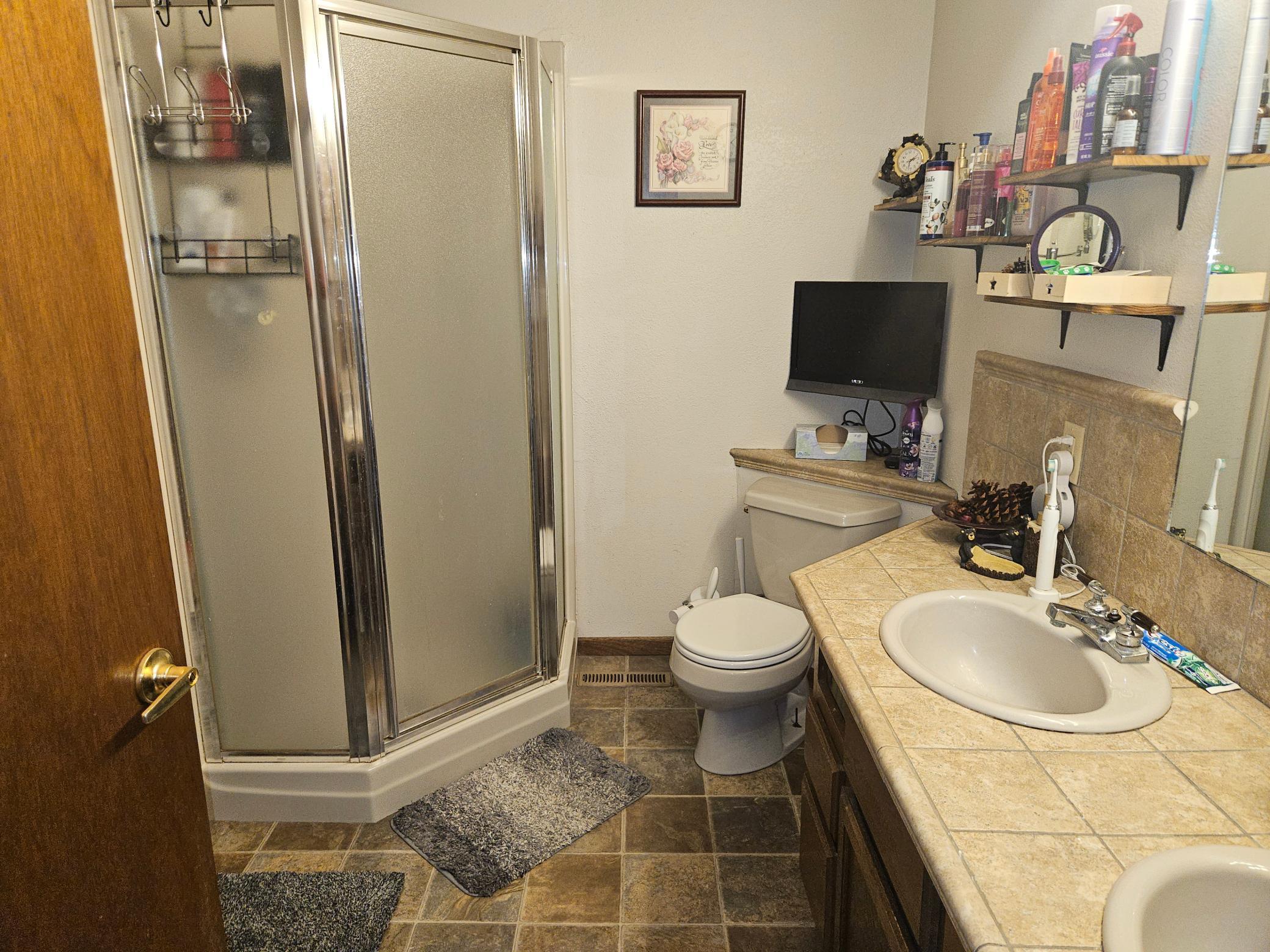 209 2nd Street Northeast Clarks Grove, MN 56016 - Photo 13 of 38