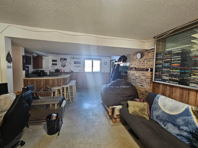 $269,900 | 209 2nd Street Northeast, Clarks Grove, MN 56016