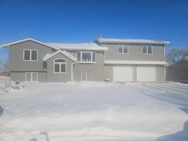 $269,900 | 209 2nd Street Northeast, Clarks Grove, MN 56016