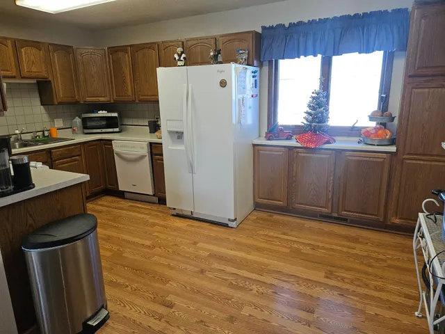 $269,900 | 209 2nd Street Northeast, Clarks Grove, MN 56016