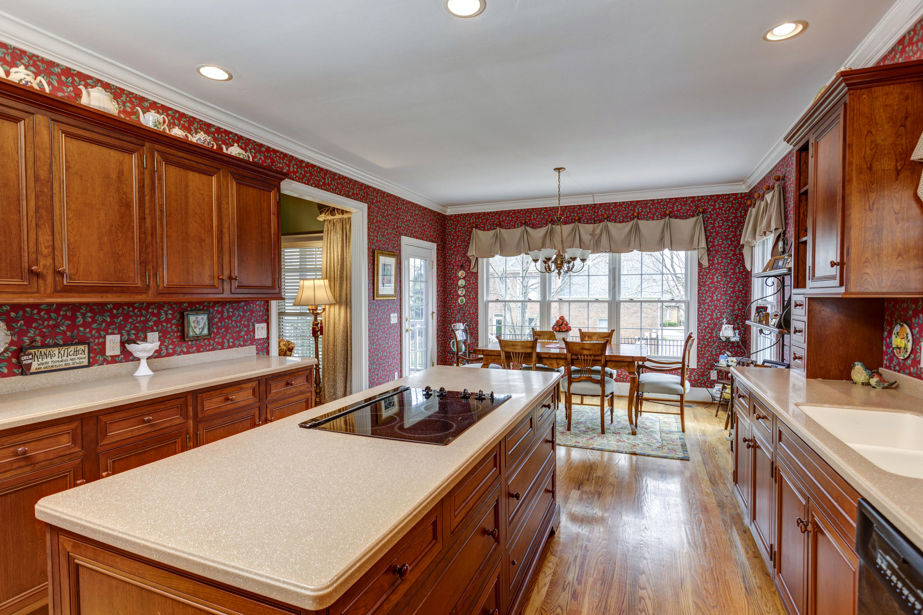 319 Willow Glen Road Chattanooga, TN 37421 - Photo 19 of 66 kitchen_1