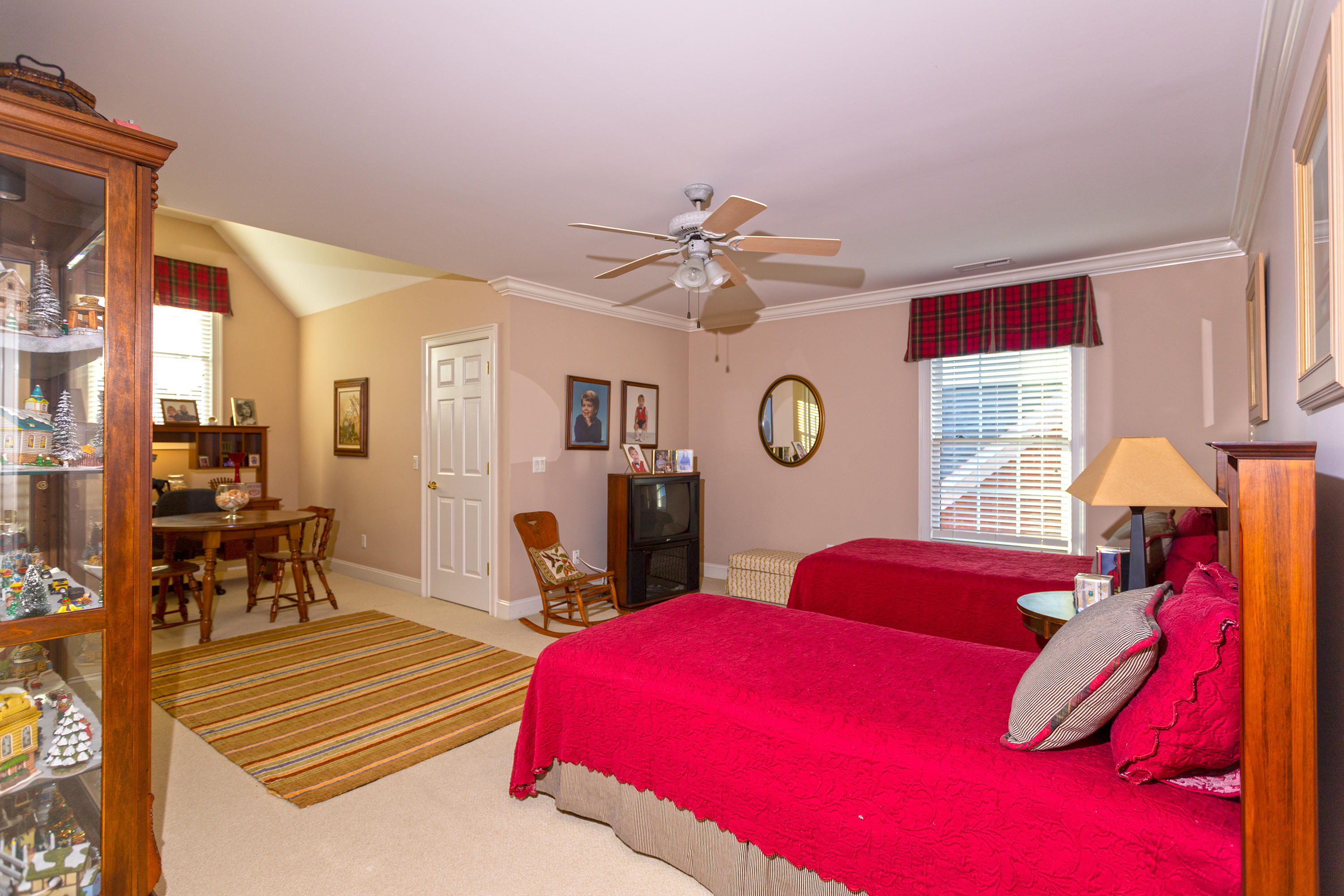 319 Willow Glen Road Chattanooga, TN 37421 - Photo 37 of 66 upstairs 2 bedroom 2