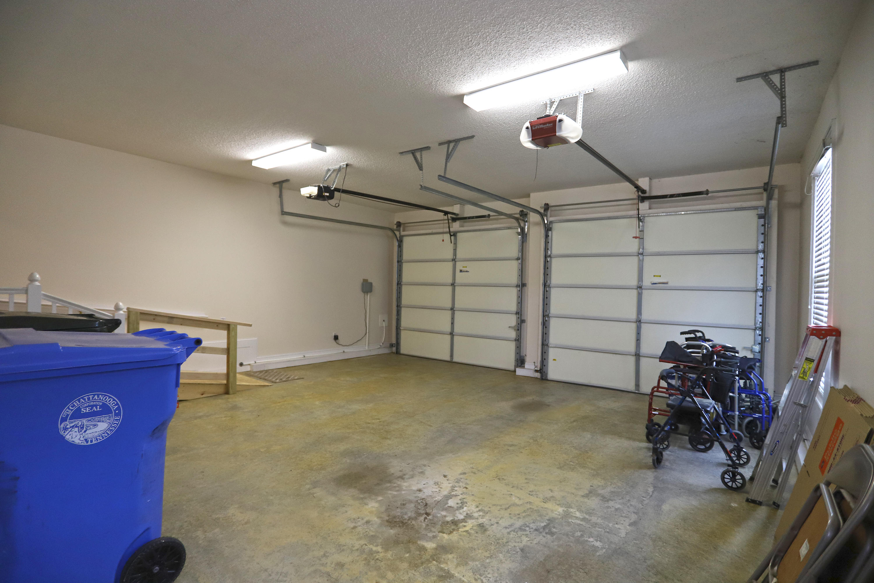 319 Willow Glen Road Chattanooga, TN 37421 - Photo 50 of 66 garage 2