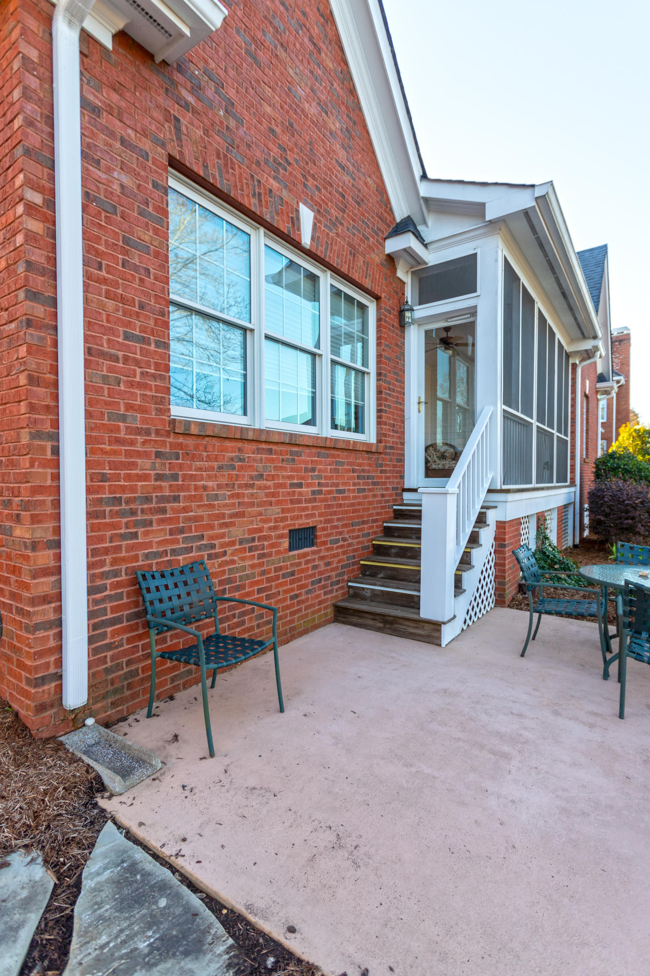 319 Willow Glen Road Chattanooga, TN 37421 - Photo 56 of 66 exterior porch