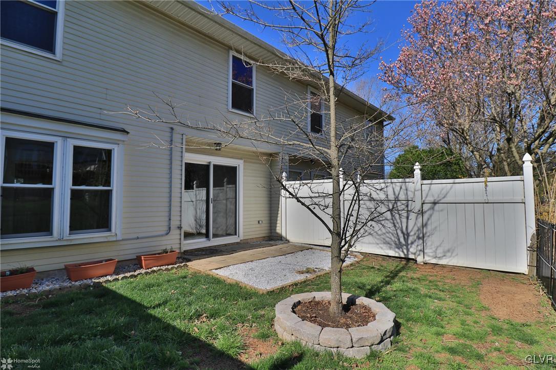 887 Briarstone Road Bethlehem, PA 18017 - Photo 29 of 31 Gallery Image 29