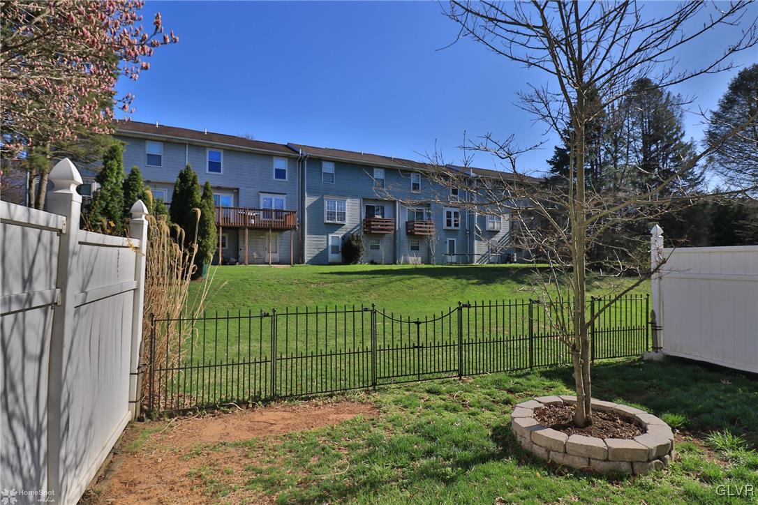 887 Briarstone Road Bethlehem, PA 18017 - Photo 31 of 31 Gallery Image 31