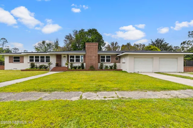 $425,000 | 123 South Boulevard East, Macclenny, FL 32063