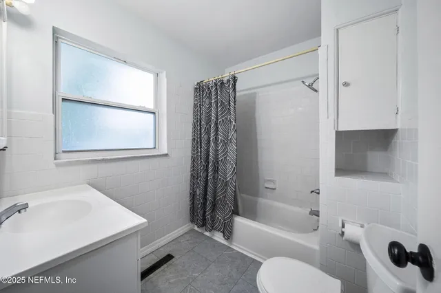 $425,000 | 123 South Boulevard East, Macclenny, FL 32063