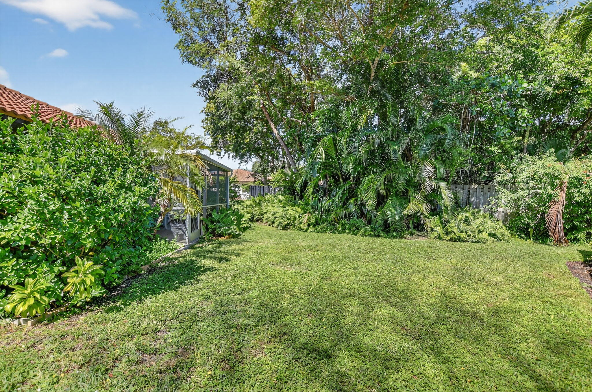 303 Northwest 42nd Street Boca Raton, FL 33431 - Photo 19 of 30 29-web-or-mls-DSC_2001