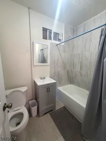 $1,975 | 104 Dayton Street, Newark, NJ 07114