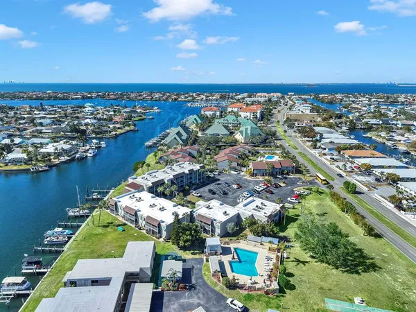 $2,200 | 1028 Apollo Beach Boulevard, Unit 204, Apollo Beach, FL 33572