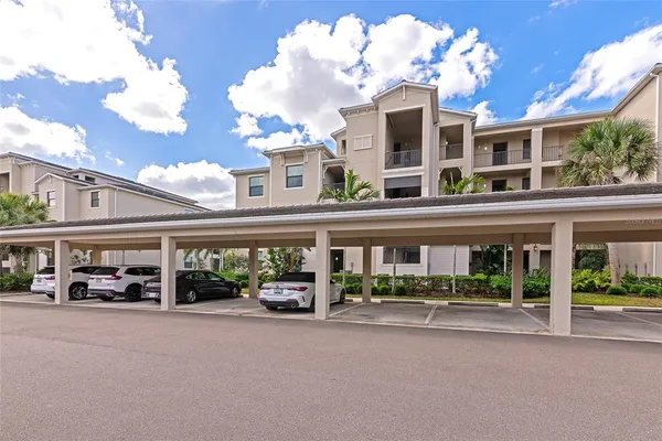 $369,000 | 18008 Gawthrop Drive, Unit 101, Lakewood Ranch, FL 34211