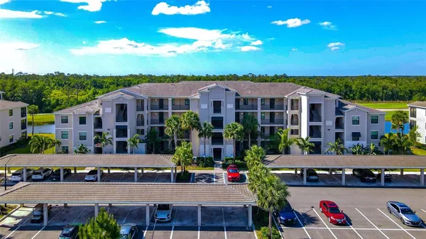 $369,000 | 18008 Gawthrop Drive, Unit 101, Lakewood Ranch, FL 34211