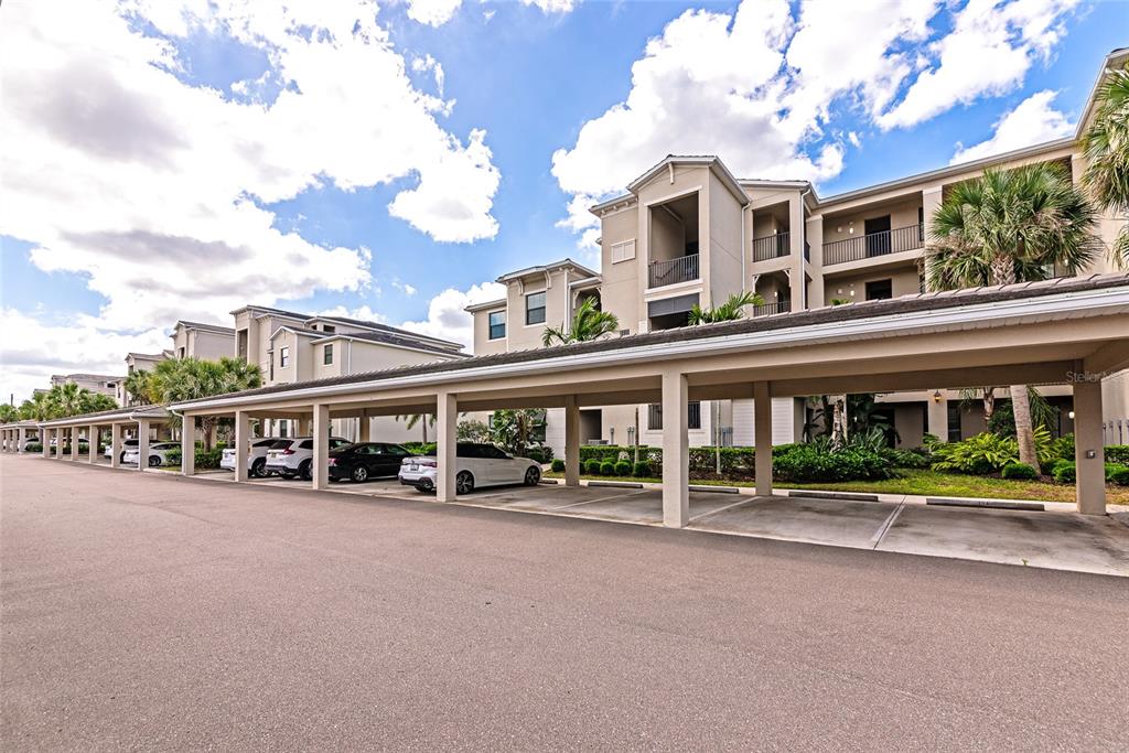 18008 Gawthrop Drive, Unit 101 Lakewood Ranch, FL 34211 - Photo 4 of 56