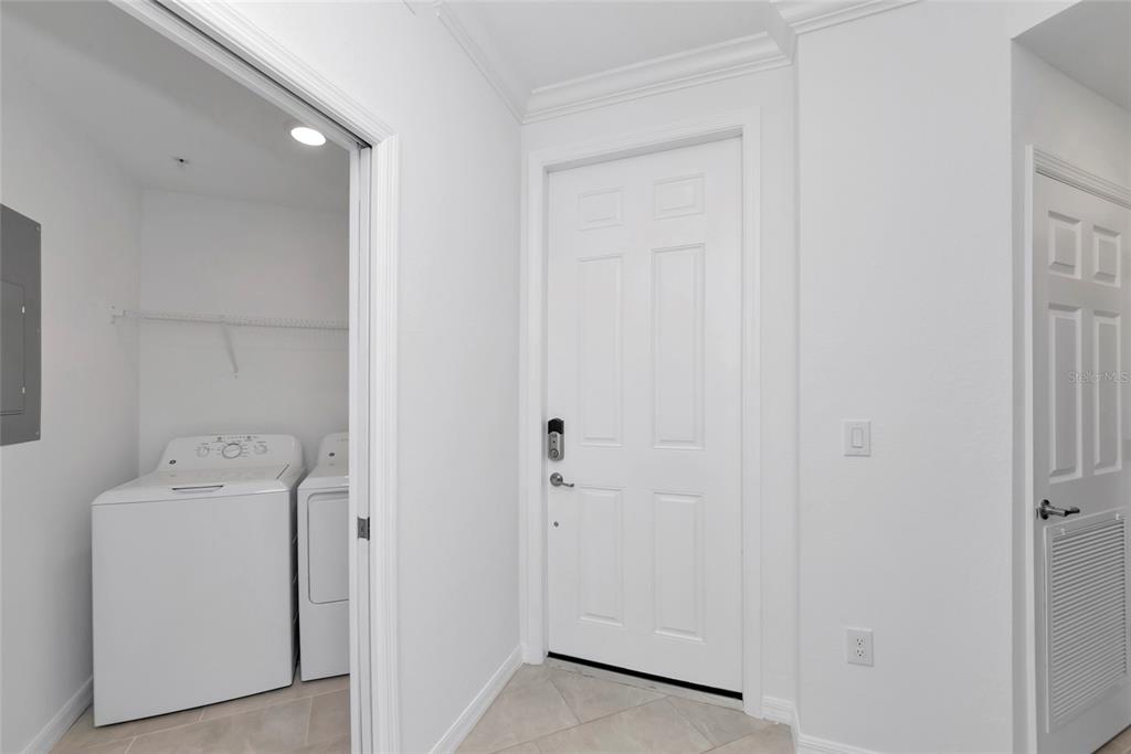18008 Gawthrop Drive, Unit 101 Lakewood Ranch, FL 34211 - Photo 6 of 56