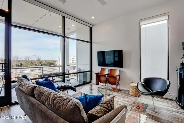 $3,600 | 1024 North 3rd Street, Wilmington, NC 28401