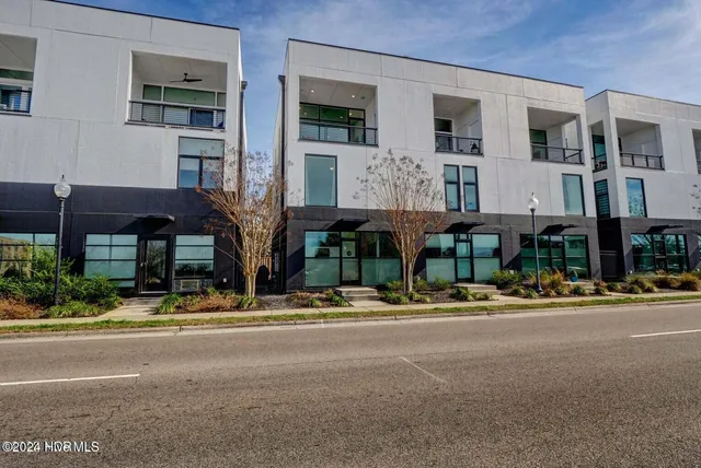 $3,600 | 1024 North 3rd Street, Wilmington, NC 28401