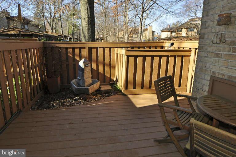 2011 Lakewinds Drive Reston, VA 20191 - Photo 5 of 26 This is the front deck located off of the kitchen.
