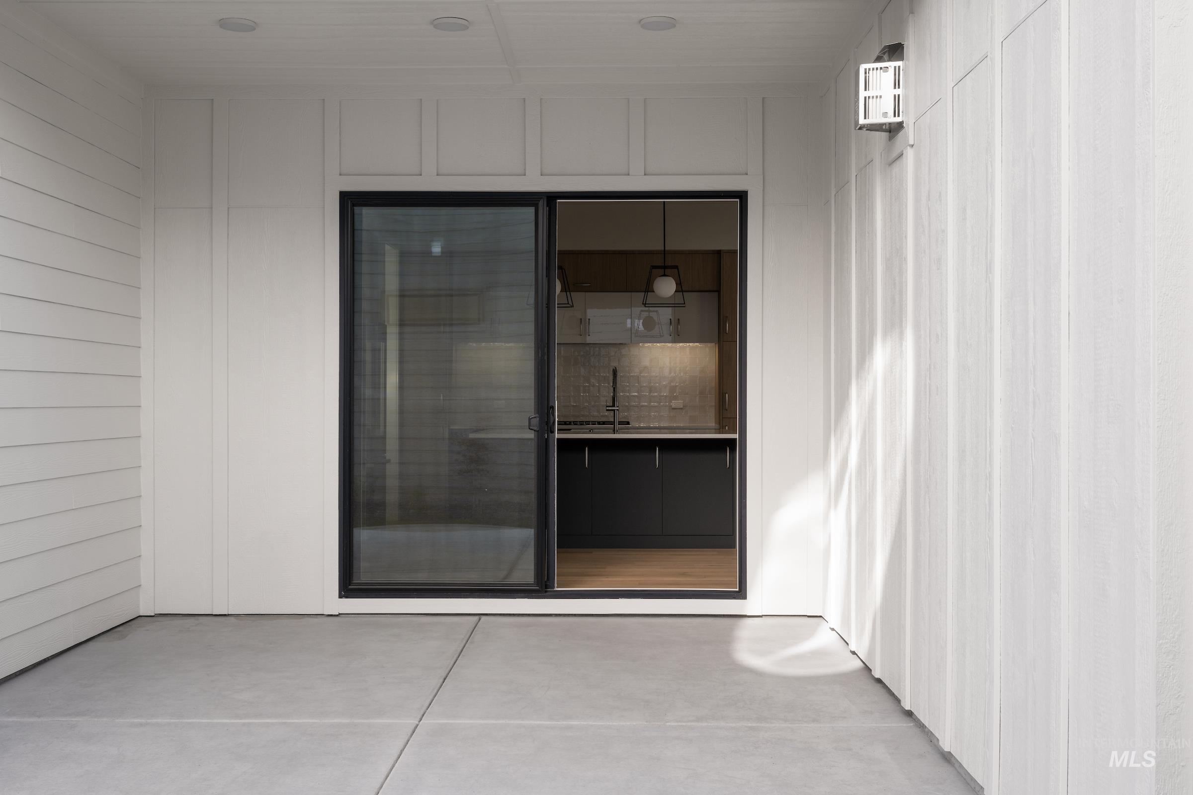 11685 North Rabbitbrush Way Boise, ID 83714 - Photo 14 of 35 Patio area