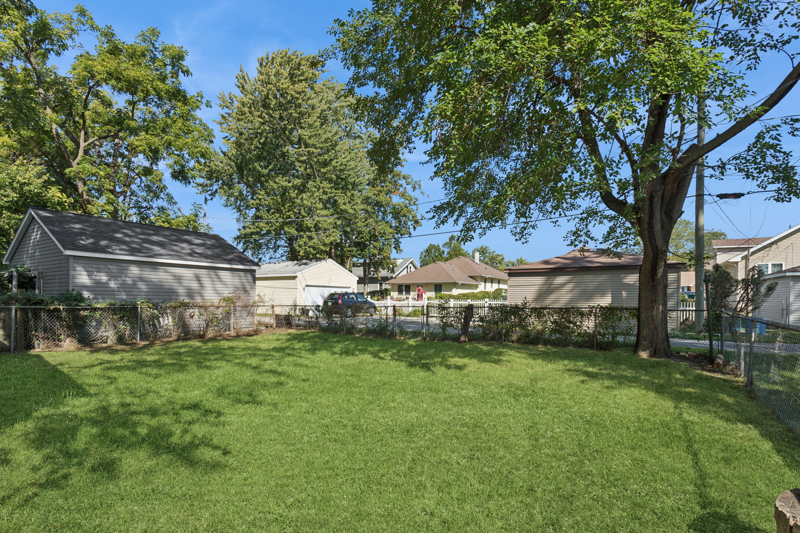 540 East 4th Street Lockport, IL 60441 - Photo 19 of 24 a view of a house with a yard