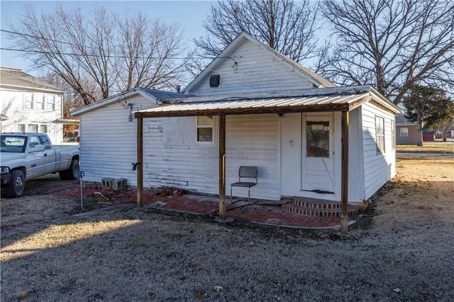 $39,999 | 623 North 6th Street, Fredonia, KS 66736