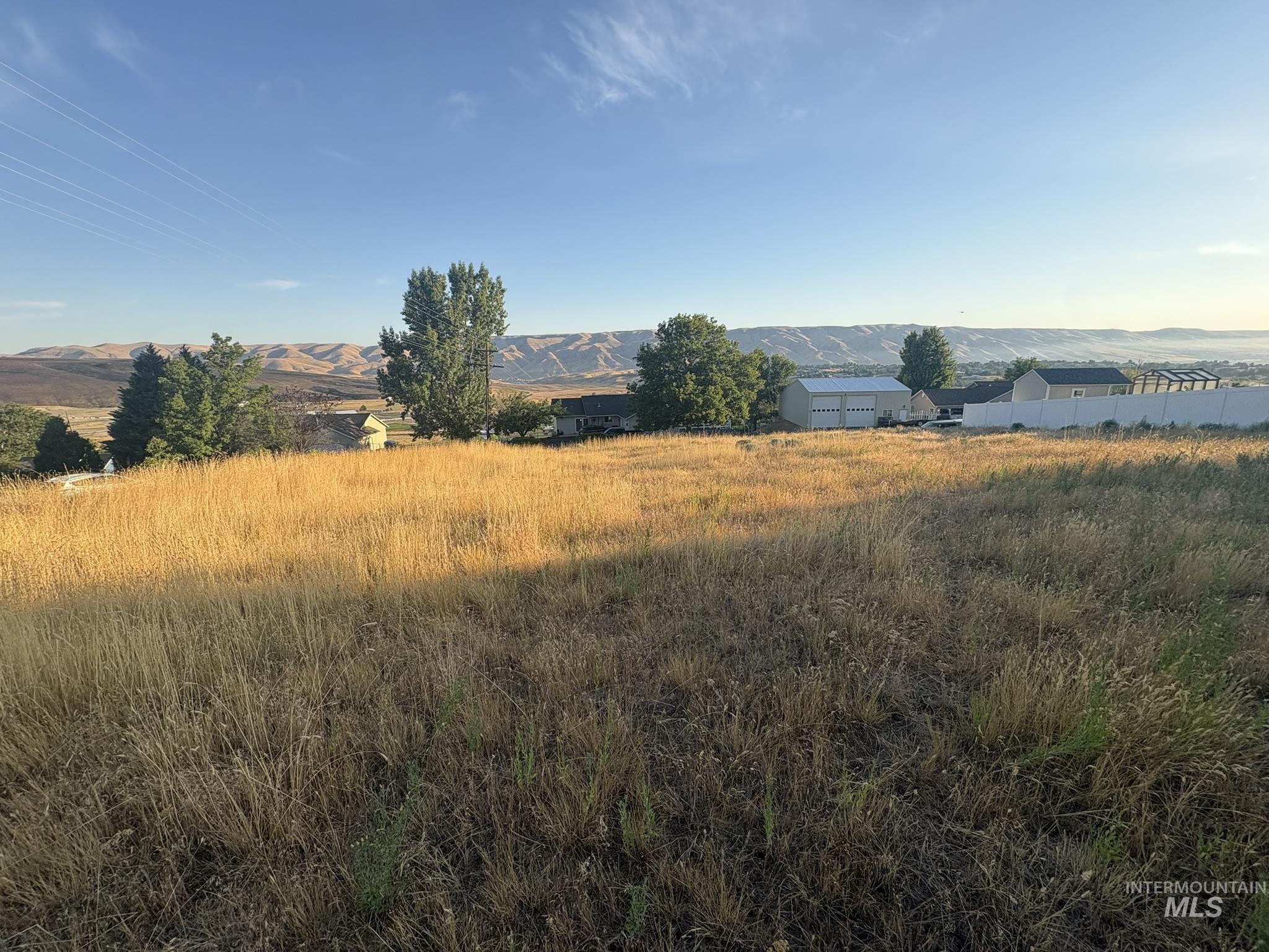 2912 27th Street Clarkston, WA 99403 - Photo 4 of 11 View of mountain backdrop featuring rural landscape
