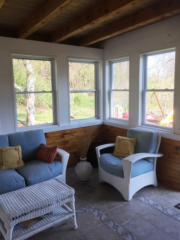 377 Arn-How Farm Road Fitchburg, MA 01420 - Photo 8 of 30 Gallery Image 8