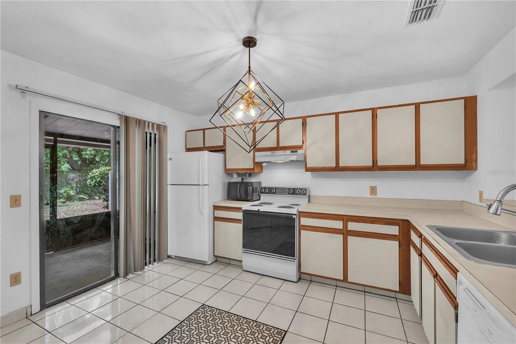 5100 Burchette Road, Unit 1004 Tampa, FL 33647 - Photo 11 of 29